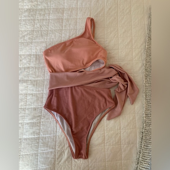 one shoulder color block ribbed swimsuit - Picture 4 of 6